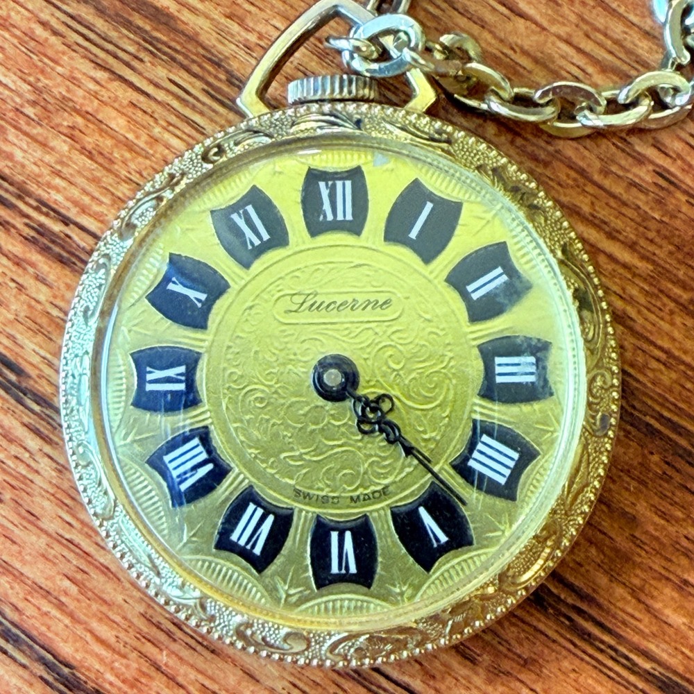 Vintage‎ Lucerne Pendant Watch Gold Tone Swiss Made Roman Numeral Necklace Chain - Picture 8 of 11